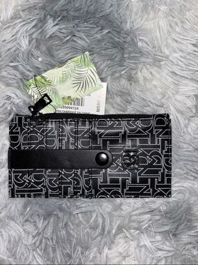 Bandolino Black and White Monogram Zip Card & Key Holder